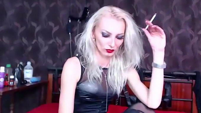 Mistressq01 Dominira Nad Svojim Sladkim Otrokom S 60 Fps Femdom Videom