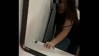 Video Hd Tentang Seorang Gadis Thai Yang Sedang Bersetubuh Dan Bercakap Kotor.