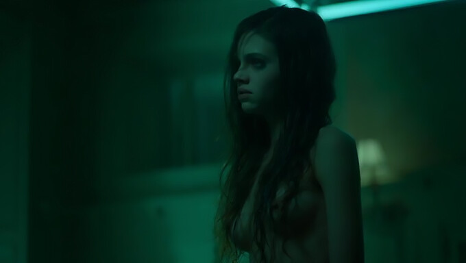 Dubbele Hd-Film: India Eisley In Een Coed-Ervaring