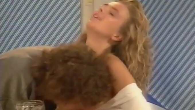 Blonde Deutsche Amateurin Wird Ins Gesicht Gefickt Und Mit Sperma Bedeckt